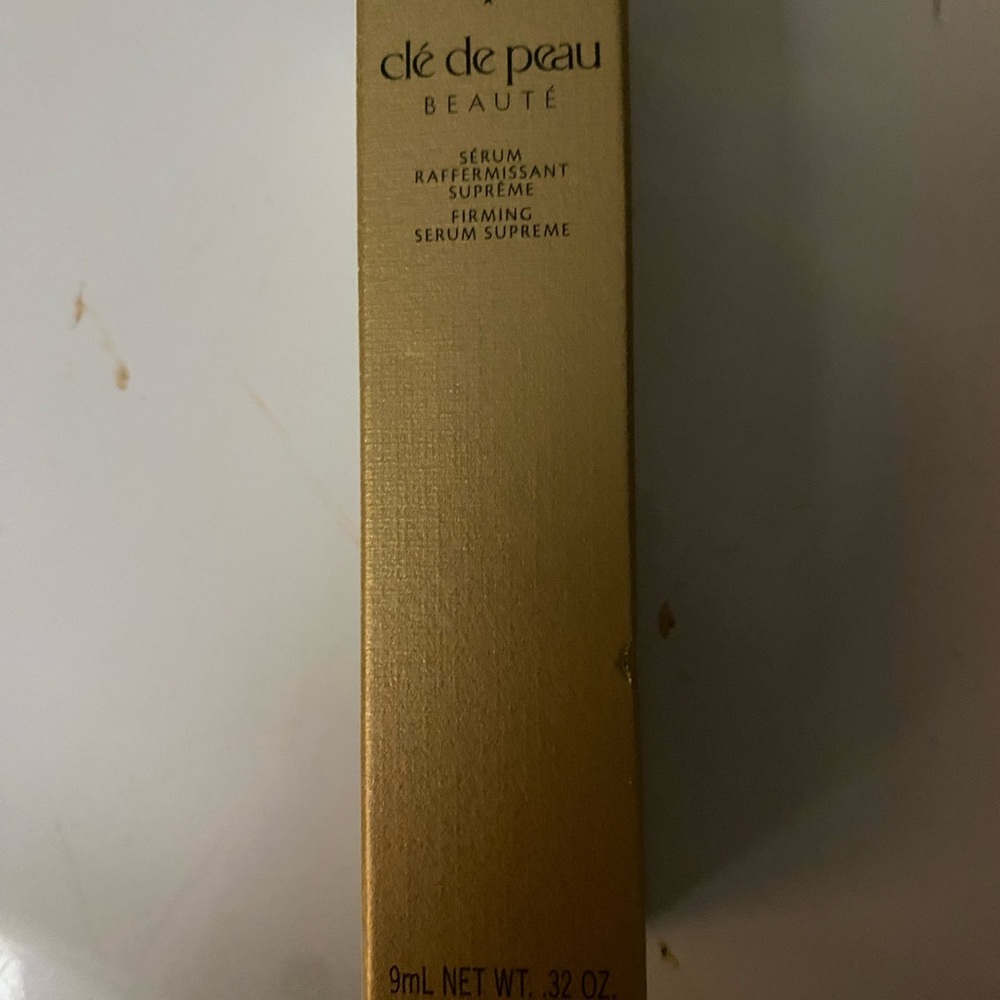 Clé de Peau Beauté Firming Serum